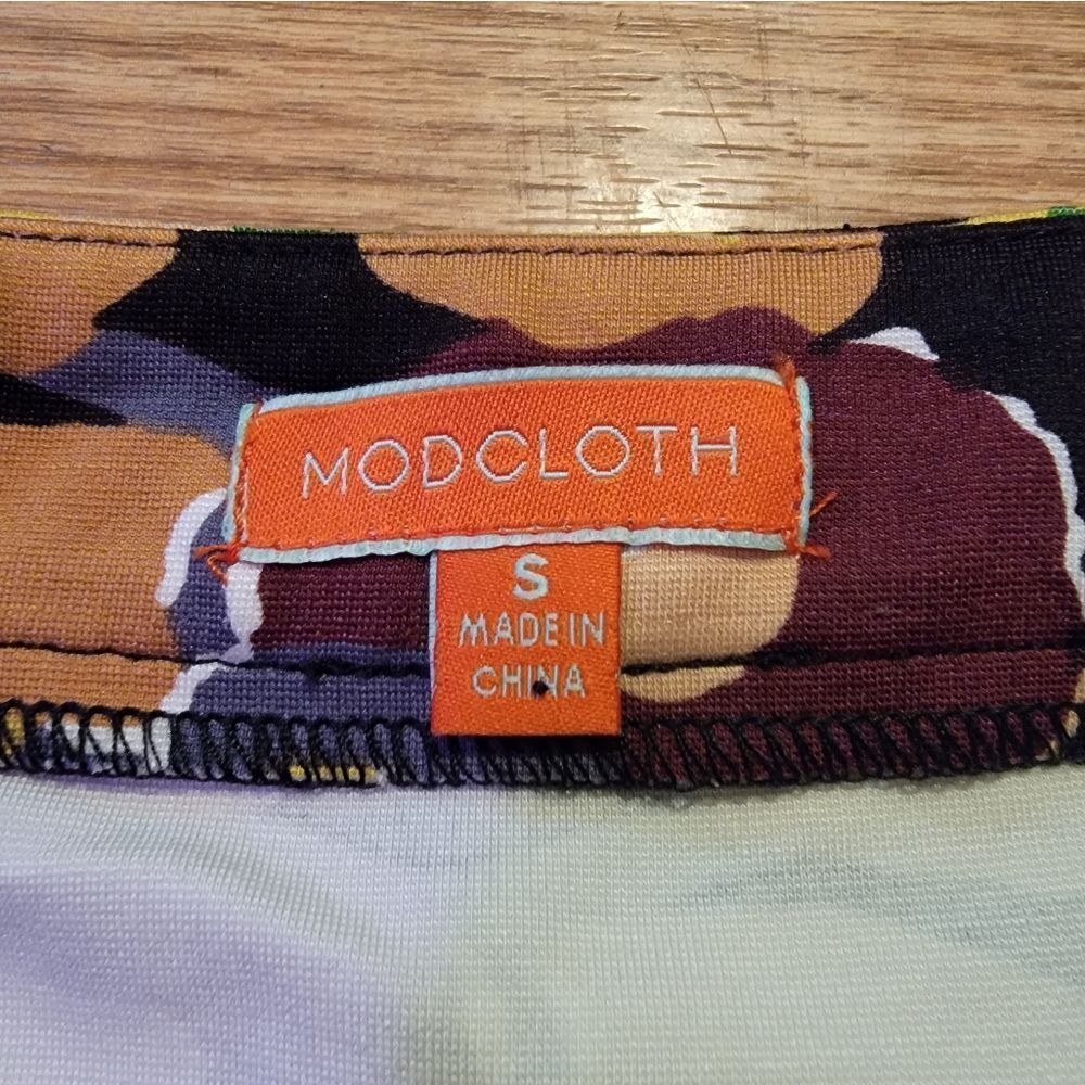 Modcloth Abstract Pencil Skirt - Picture 9 of 13